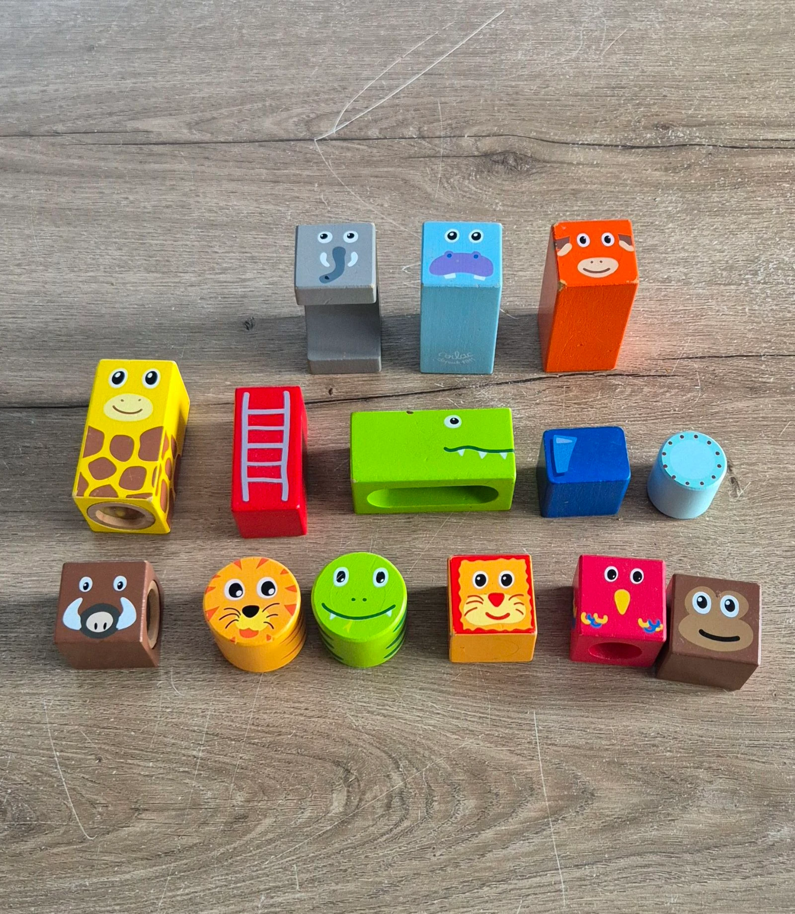 Cubes sonores en bois savane